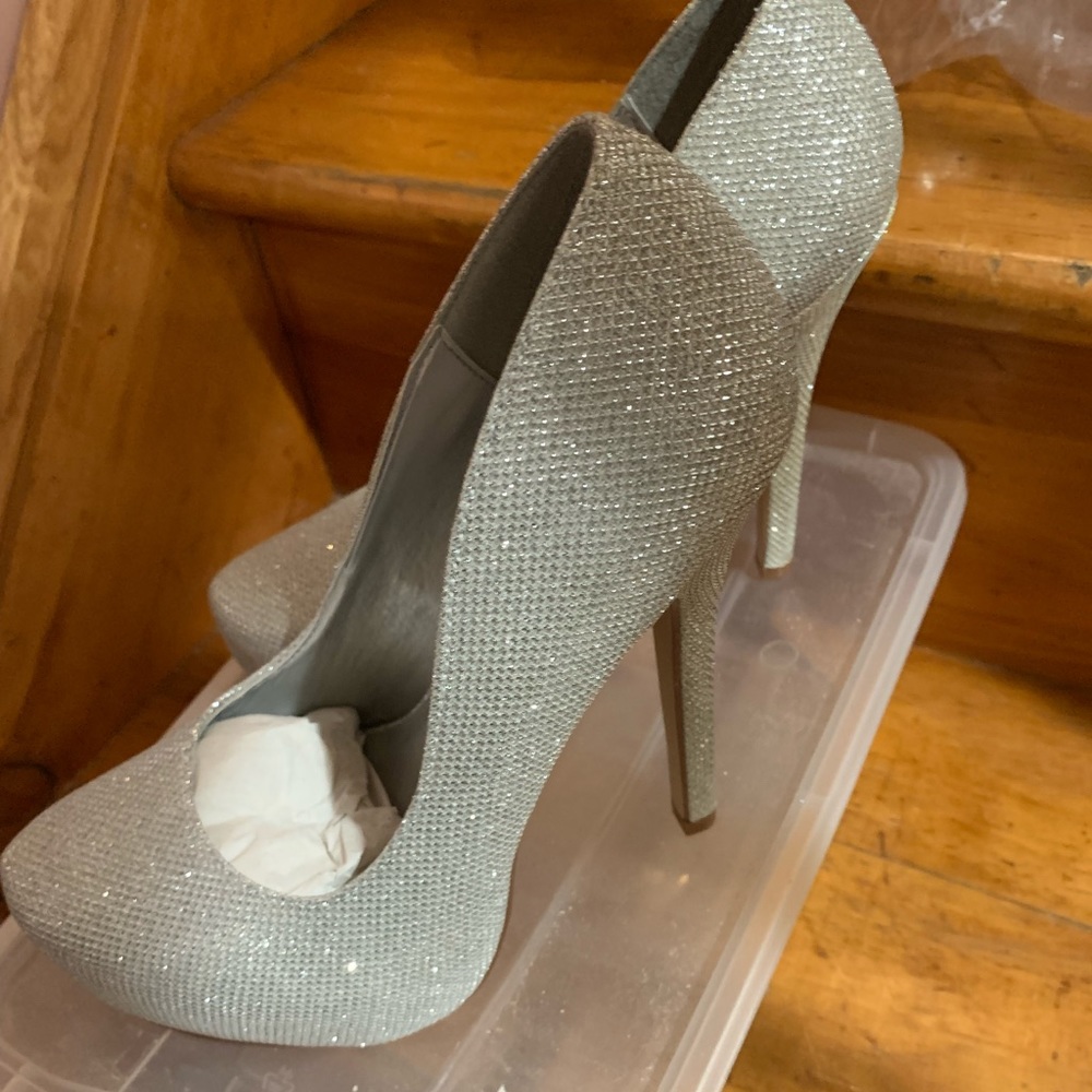 CALL IT SPRING Platform Dress shoe, Size 7.5